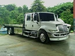 Low Flatbed Towing Service business image