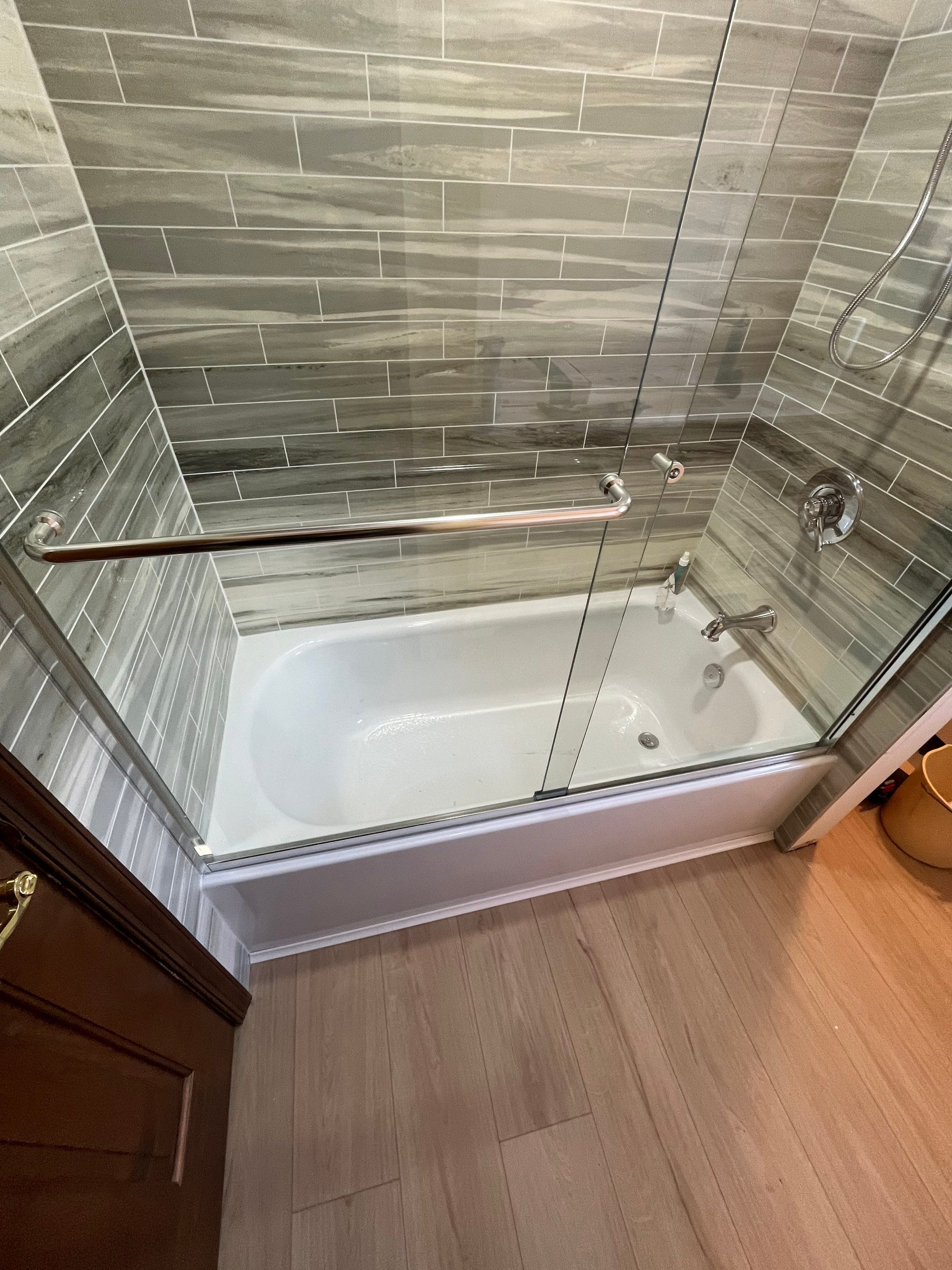 Roeland Kitchen and Bath business image